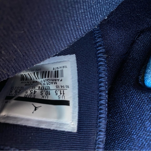 MUST SELL MOVING- ********* NIKE Air Jordan Melo M12 Men’s Sneakers Sz 11.5 EUC - Picture 9 of 9